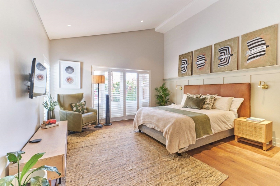 5 Bedroom Property for Sale in Flamingo Vlei Western Cape